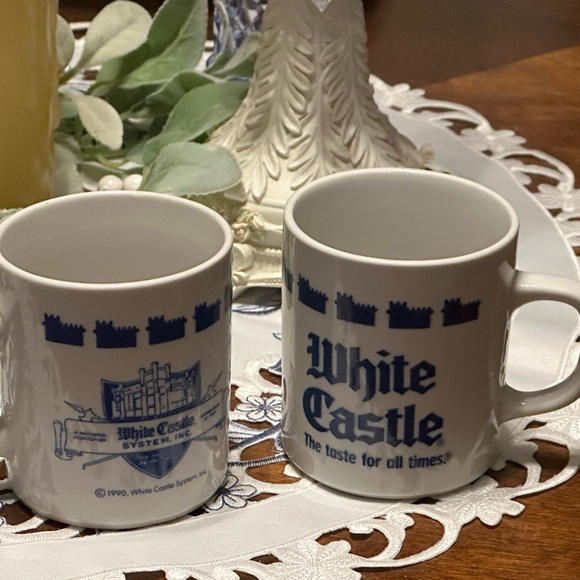 2 White Castle Restaurant Coffee Mugs from 1990  collectible - Picture 6 of 7